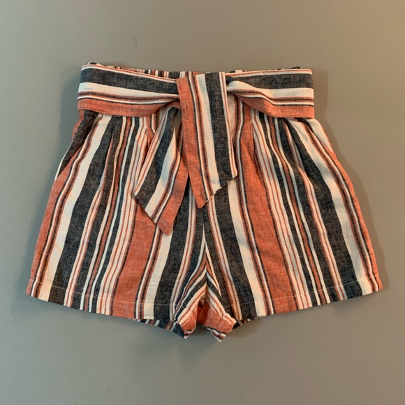 High waisted linen stripped shorts with belt - xs - Picture 1 of 6